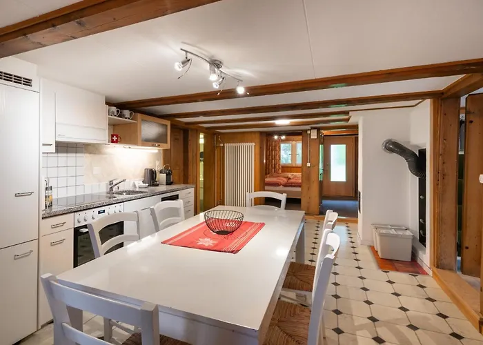 Cosy Swiss Apartment *